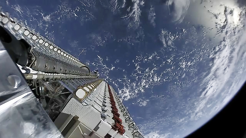 DoT Spectrum Draft Leaves Starlink, NGSO Broadband Out