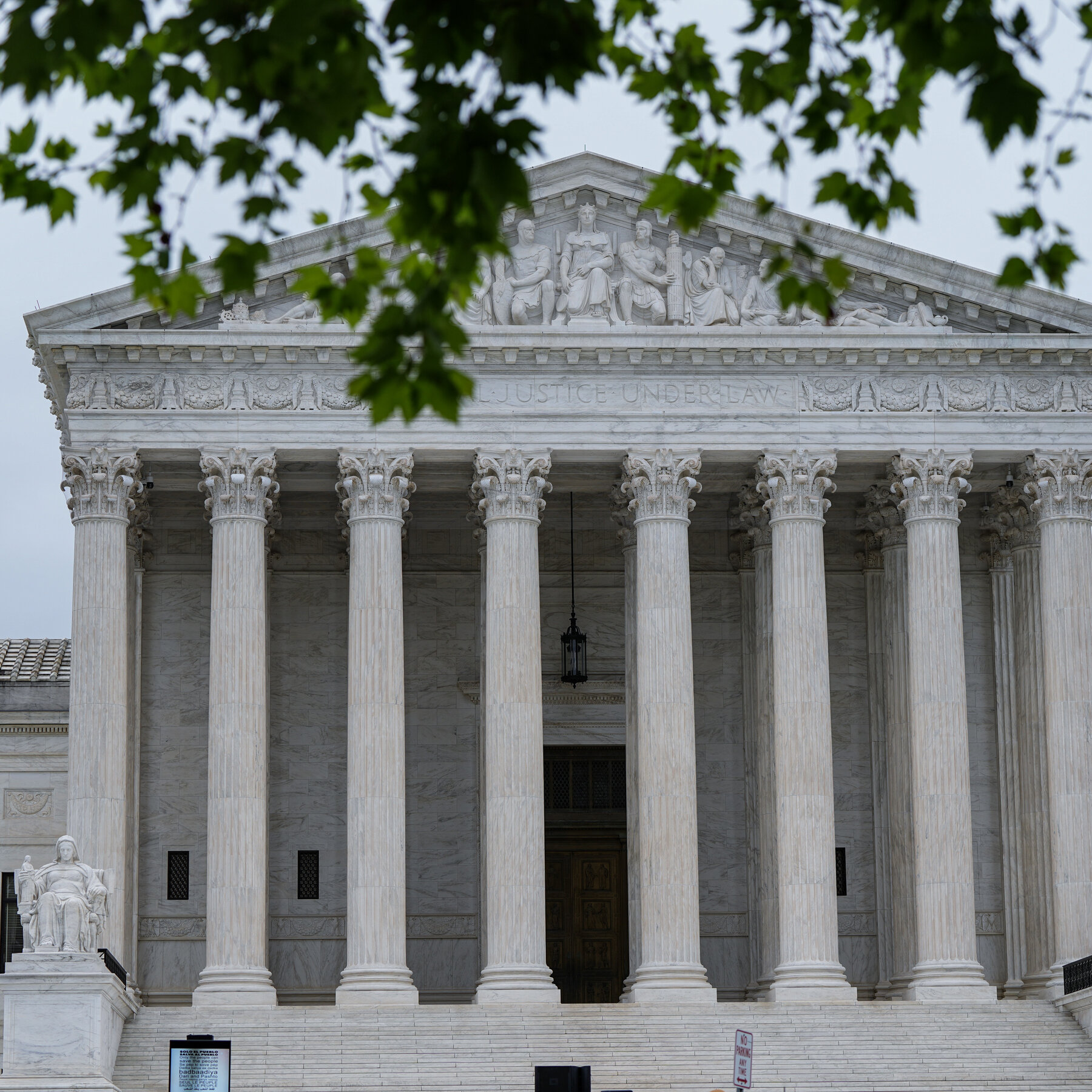 Supreme Court Lets Trump End Haitian, Syrian TPS