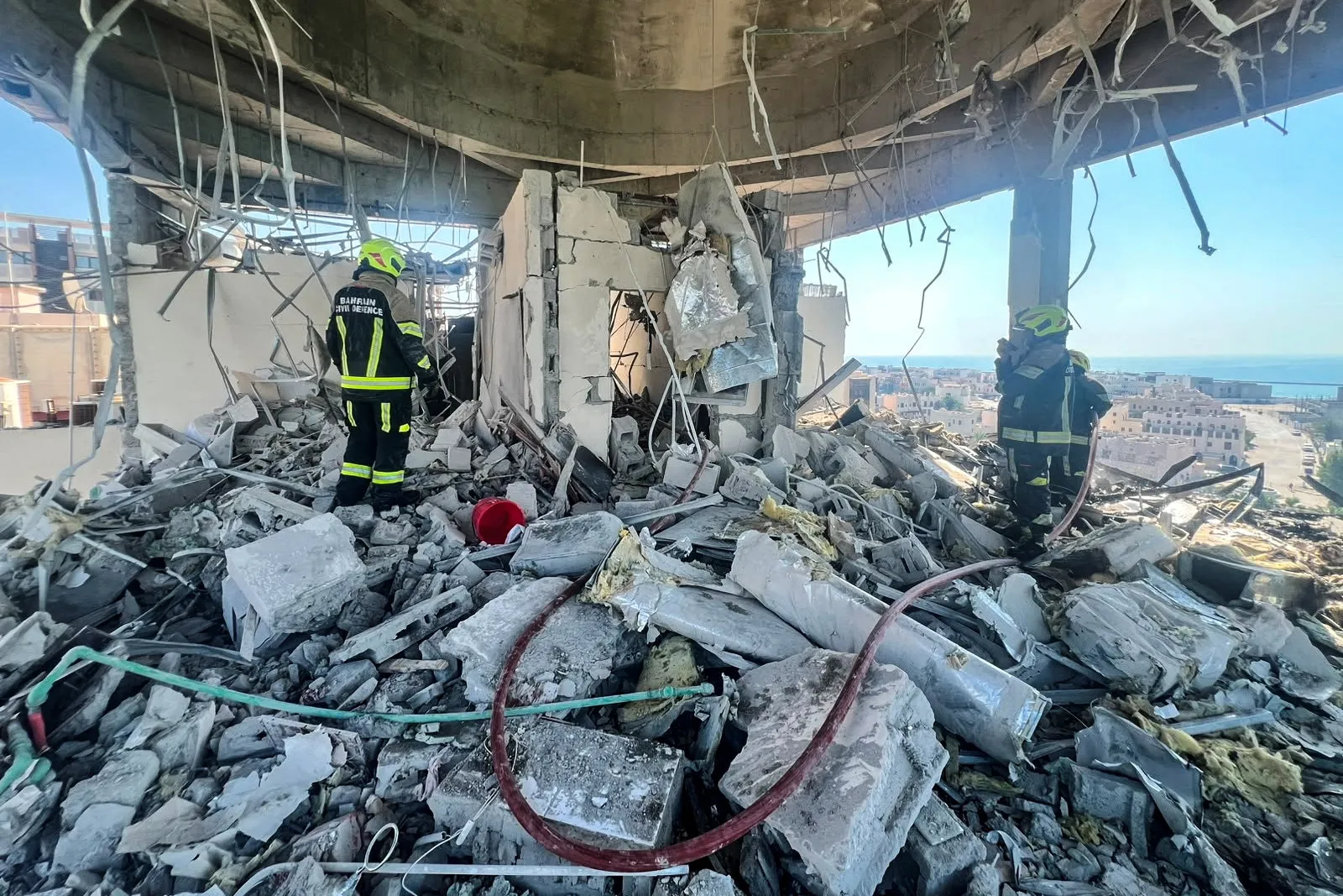 Iran Strikes Kuwait and Bahrain After US Attacks
