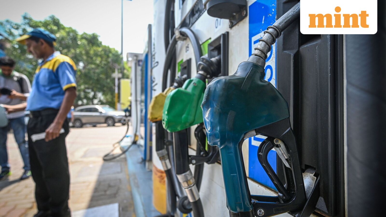 BPCL, HPCL to IOC: OMC stocks fall up to 5.5% on sharp rebound in crude oil prices