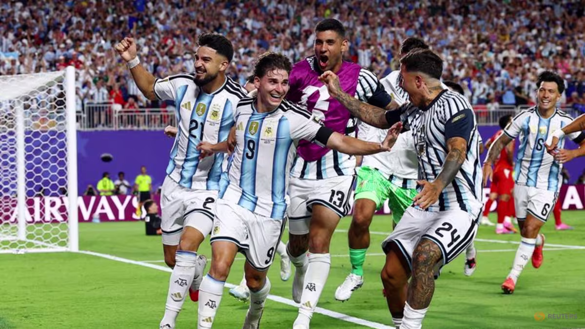 Argentina beat Swiss 3-1 after extra time to reach World Cup semi-finals