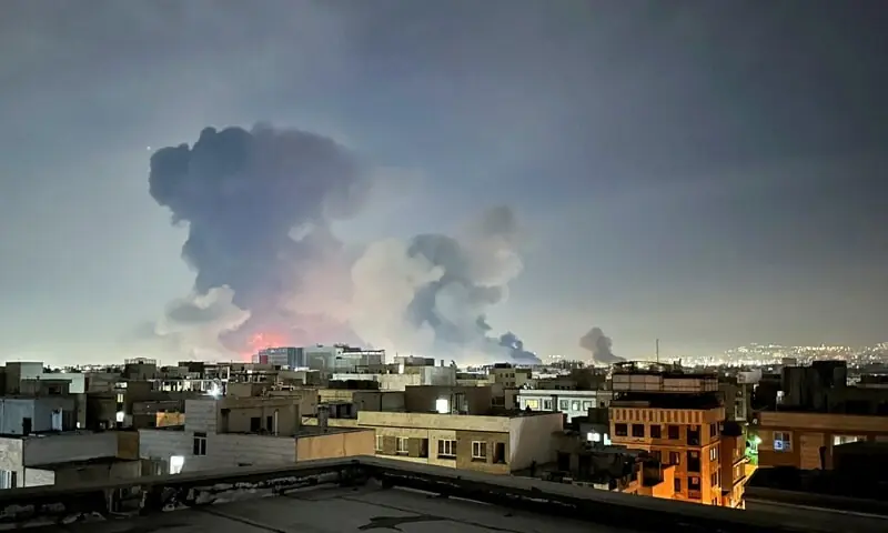 US launches new strikes on Iran after container ship hit in Hormuz; IRGC announces closure of vital strait